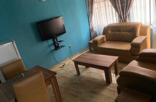 Ikire Apartment | Cozy quiet 1 bedroom with kitchen