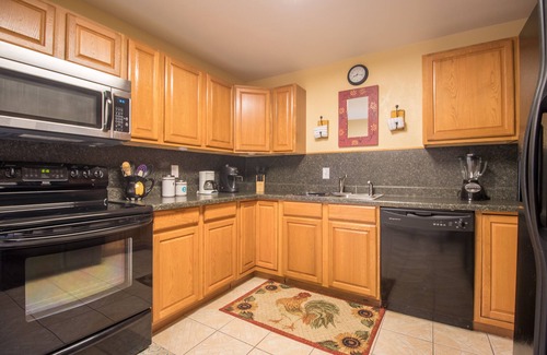 Bay St Louis Cottage | Cozy, Quiet, Central, Live like a local, Cottage Experience, Spring and Summer!