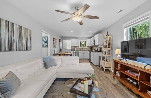 Hendersonville House | Cozy, quiet, yet close to downtown, super-fast 1G Internet