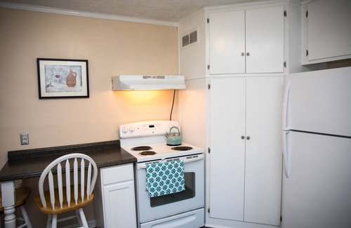 Merriam House | Cozy Ranch Close to everything