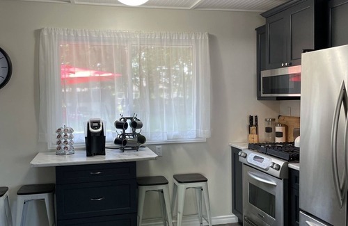Port Elgin Cottage | Cozy, relaxing get away close to trails, beach, shopping and restaurants