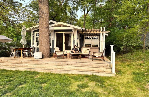 Sturgis Cottage | Cozy, Relaxing, Romantic, Fun All Sports Lake Cottage in Southwest Michigan