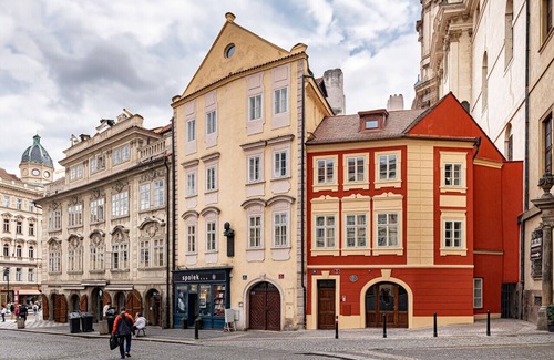 Mala Strana Apartment | Cozy renovated studio near Prague Castle