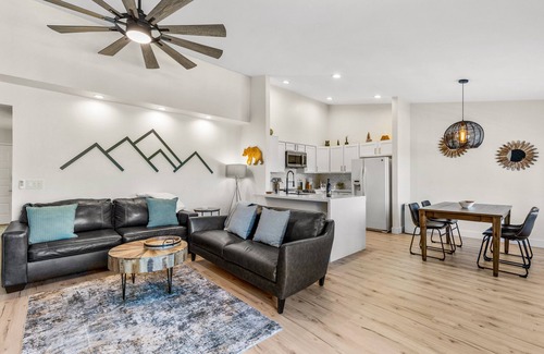 Flagstaff Condo | Cozy Retreat in Pines Mins/Downtown!