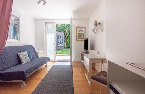 Buhlingen Apartment | Cozy Retreat in Rottweil with Terrace