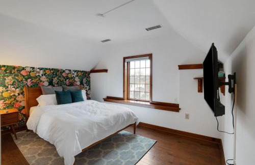Cheyney Apartment | Cozy retreat in Thornton PA