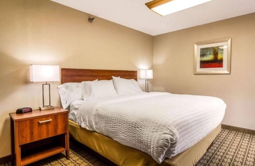 Cranberry Township House | Cozy Retreat Near Pittsburgh & Local Attractions