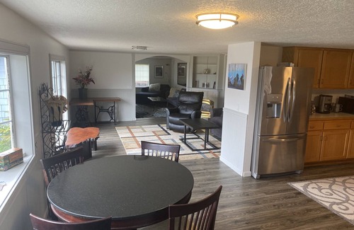 Cathlamet House | Cozy riverfront getaway with newly rebuilt private dock & pickleball court