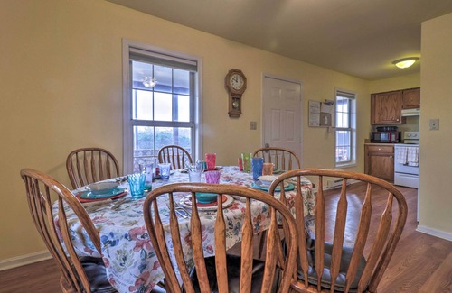 Calverton Cottage | Cozy Rixeyville Cottage w/Deck, Grill, & Stabling