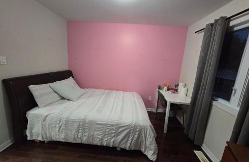 Gatineau House | Cozy Room 4mins from Ottawa-Gatineau Airport