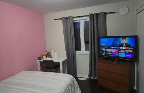 Gatineau House | Cozy Room 4mins from Ottawa-Gatineau Airport