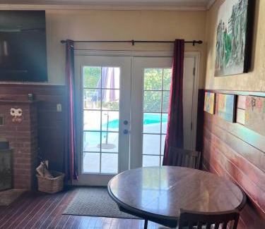 Downey Bed & Breakfast | Cozy Room In Downey