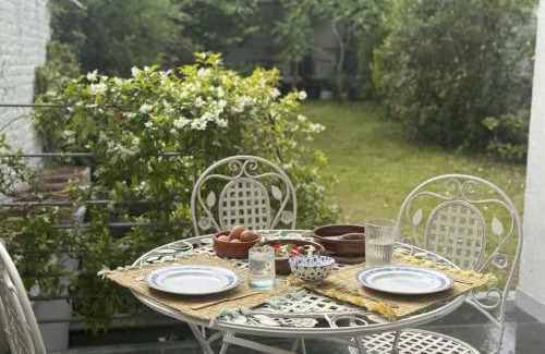 Sint-Gillis House | Cozy Room with Garden