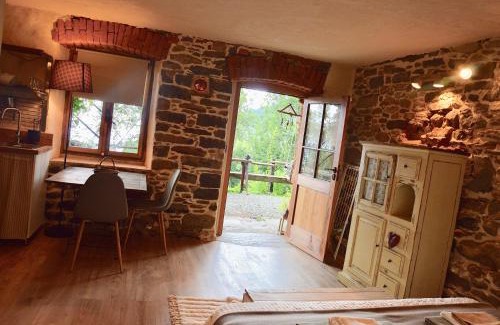 Brosso Apartment | Cozy rooms Valchiusella-Place of Peace and Reflection
