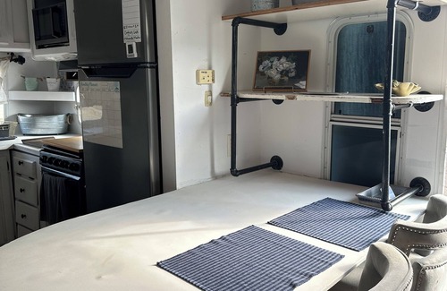 Snow Hill House | Cozy RV in Snow Hill