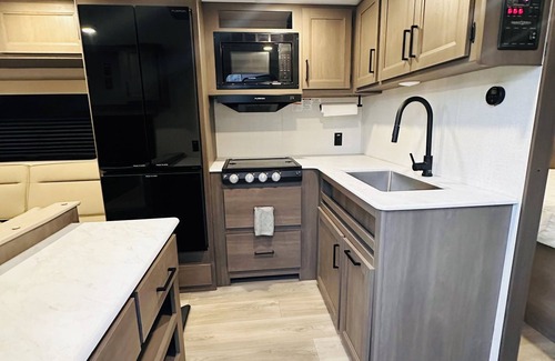 Otay Mesa West House | Cozy RV in Welcoming San Diego with WiFi, AC