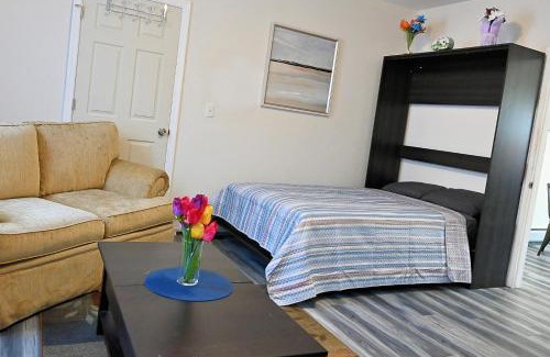 Communipaw Apartment | Cozy Sanctuary
