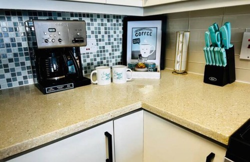 Tower Isle Condo | Cozy Seaside Condo Perfect for a Relaxing Getaway