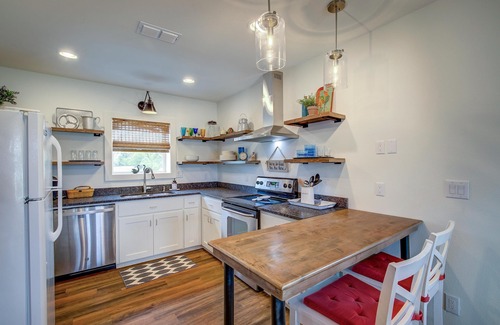 Greenville Cottage | Cozy, secluded country home on acreage and pond! *Wild Blue Yonder*