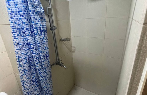 Bagong Pag-asa Condo | Cozy sky view big windows located heart of qc grass residences staycation