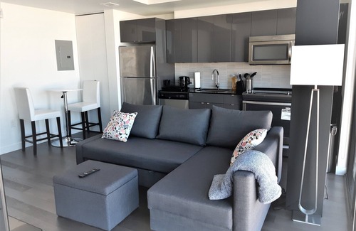 Downtown Winnipeg Condo | Cozy Skyline Entire Condo in Downtown - Across from Bell MTS Centre