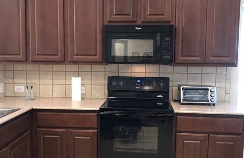 Timberwood Park House | Cozy & spacious 3 bedroom home -North San Antonio. Stone Oak area