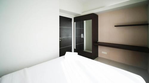 Siwalankerto Apartment | Cozy Stay 2BR at The Square Surabaya Apartment By Travelio
