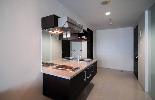 Siwalankerto Apartment | Cozy Stay 2Br At The Square Surabaya Apartment