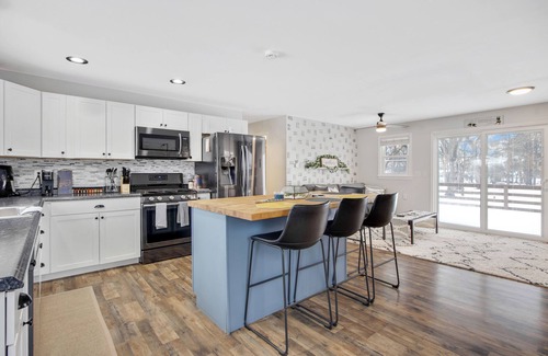 Orchard Park House | Cozy Stay at Home in Orchard Park- Near Bills Stadium