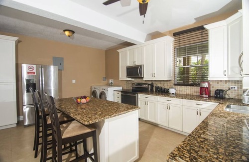 Rosendal Villa | Cozy stay, next to lookout and 10 minutes for Magens Bay Beach