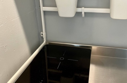 Oakland Apartment | Cozy Studio 5 min OAK airport, close to Alameda beach
