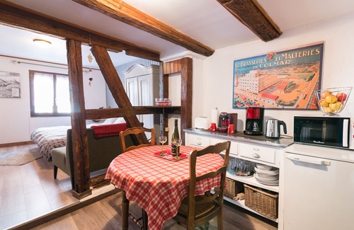 Ribeauville Apartment | Cozy studio apartment, Muscat in the center of Ribeauvillé in Alsace