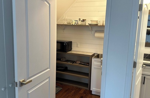 Hickory Apartment | Cozy Studio apartment inHickory