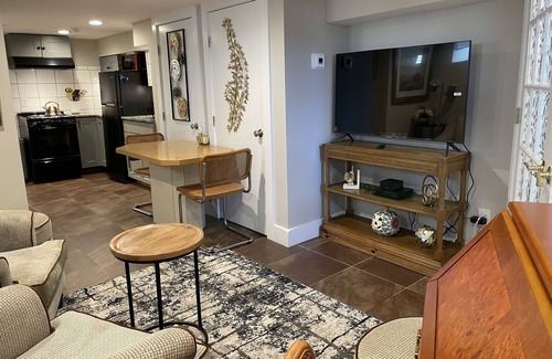 Stratford Apartment | Cozy Studio/apartment
