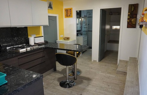 Rafol de Almunia Apartment | Cozy studio with terrace and private pool in Rafol d'Almunia