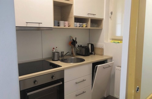 Corvin negyed Apartment | Cozy studio in beautiful Budapest with WiFi, AC