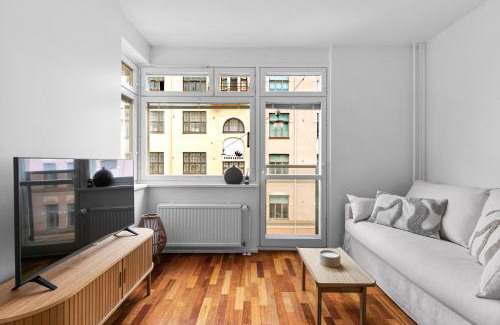 Ullanlinna Apartment | Cozy Studio in Elegant Ullanlinna