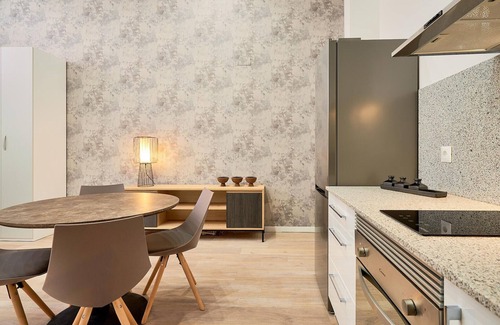 El Ejido Apartment | Cozy Studio in Historic Malaga Center - Ideal for Families & Groups