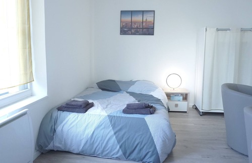Saint-Quentin Apartment | Cozy Studio in Saint-Quentin