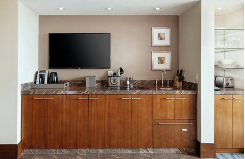 Paradise Island Apartment | Cozy Studio in The Reef Atlantis Paradise Island