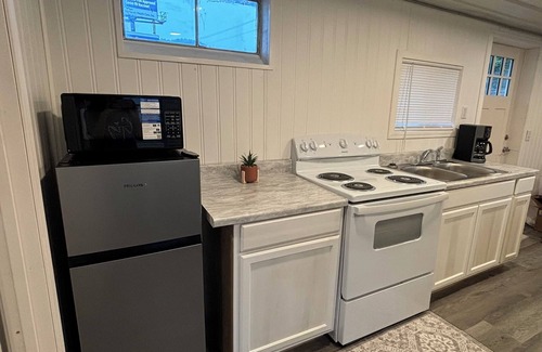 Betsy Layne Apartment | Cozy studio on US 23 between Pikeville and Prestonsburg
