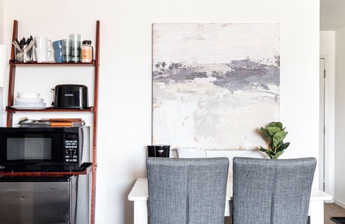 Englewood Condo | Cozy Studio Unit in DTC