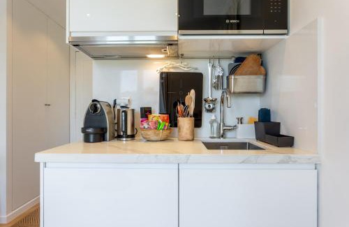 Montparnasse House | Cozy Studio With Amazing View