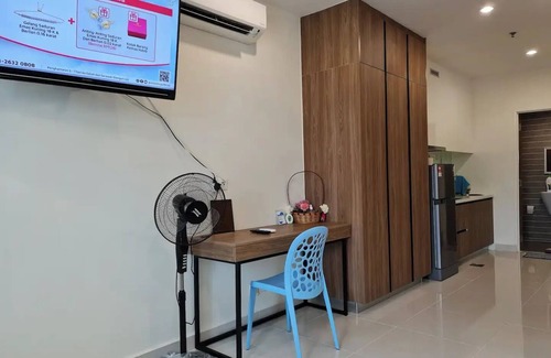 Batu Lintang House | Cozy Suite 3 @Kozi Square near General Hospitalnn