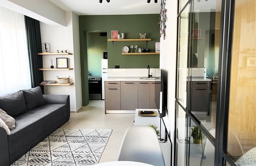 Sofia Apartment | Cozy suite near Eagle’s Bridge