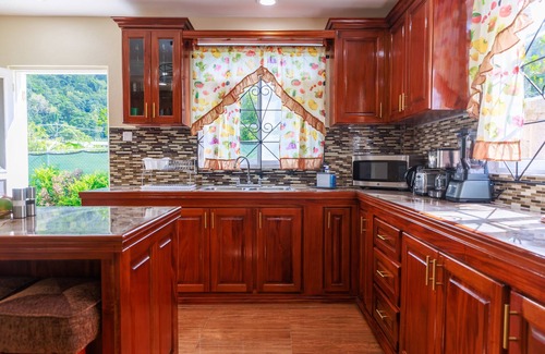 Soufriere Quarter House | Cozy Sumptuous Mountain Retreat. Discover Tranquility in Our Elegant Villa Oasis