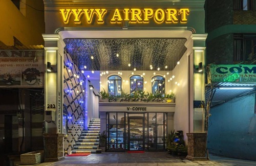 Tan Binh House | Cozy Superior Double | Airport-Adjacent Comfort