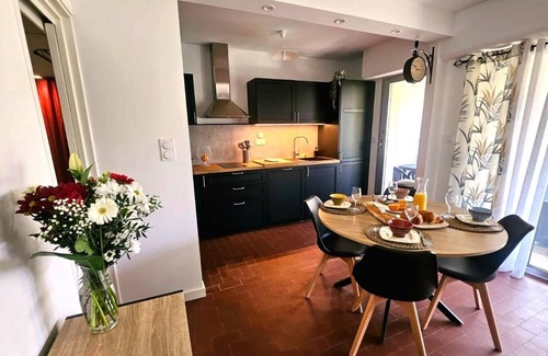 Saint-Mandrier-sur-Mer Apartment | Cozy T2 with garden near the sea