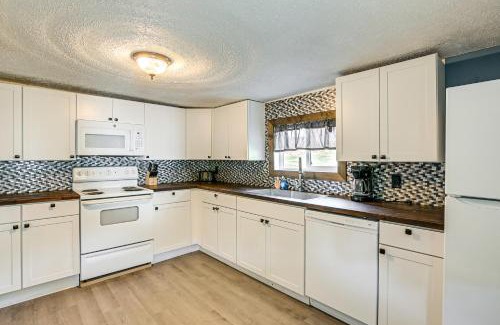 Tazewell House | Cozy Tazewell Home with Grill on Back of the Dragon!