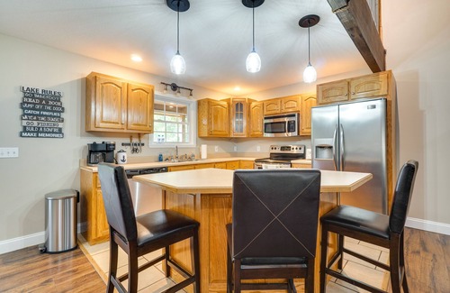 Byrdstown Cabin | Cozy Tennessee Lake House w/Grill & Fire Pit!